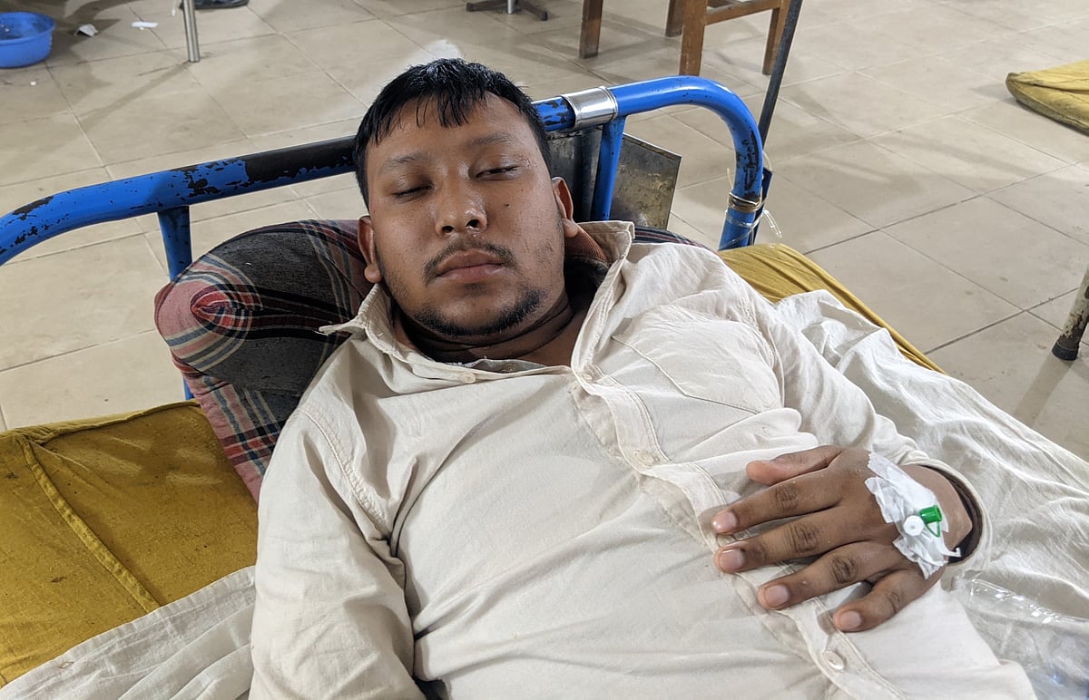 সাভারের আশুলিয়ায় বেসরকারি গণ বিশ্ববিদ্যালয়ের শিক্ষার্থী শের আলীকে গণস্বাস্থ্য সমাজভিত্তিক মেডিকেল কলেজ হাসপাতালে চিকিৎসা দেওয়া হচ্ছে। মঙ্গলবার সকালে