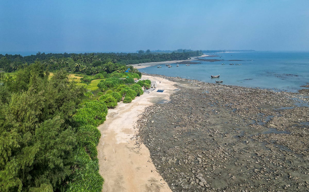 সেন্ট মার্টিনে যাতায়াতের পাশাপাশি রাত যাপনও করতে পারবেন পর্যটকেরা