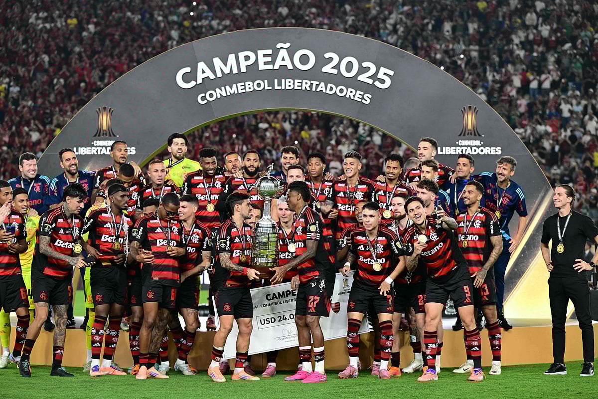 ফ্ল্যামেঙ্গোর খেলোয়াড়দের শিরোপা উদ্‌যাপন