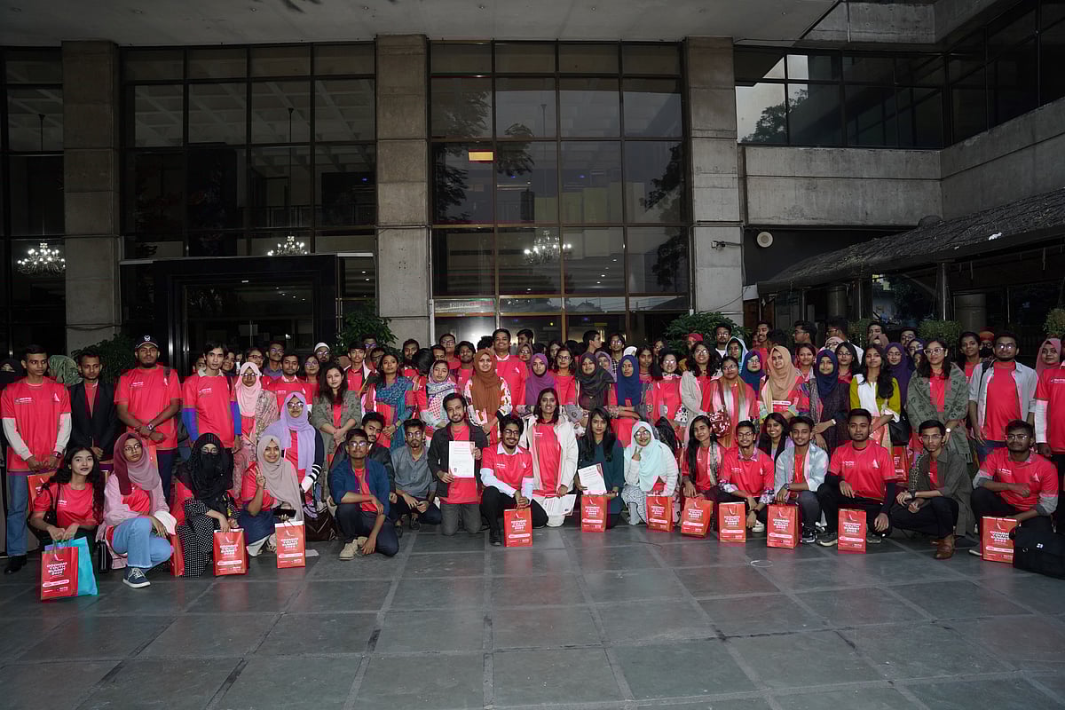 ‘মজার ইশকুল’ আয়োজন করে ‘অদম্য ইয়ুথ সামিট ২০২৫’। এতে দেশের বিভিন্ন প্রান্ত থেকে আসা উদ্যমী তরুণেরা। ঢাকা, ২৯ সেপ্টেম্বর