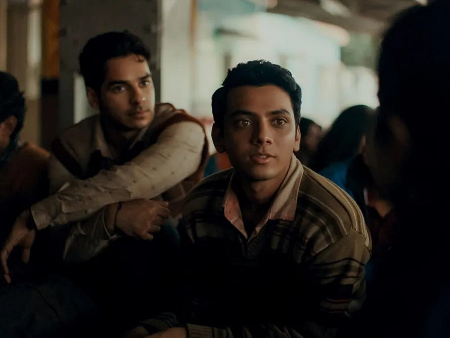 ‘হোমবাউন্ড’ সিনেমায় মোহাম্মদ সাইয়ুব ও অমৃত কুমারের চরিত্রে প্রাণ দেন ঈষাণ খাট্টার ও বিশাল জেঠওয়া