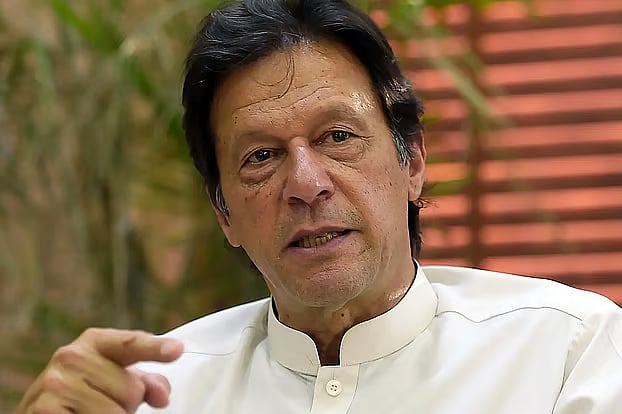 পাকিস্তানের সাবেক প্রধানমন্ত্রী ইমরান খান