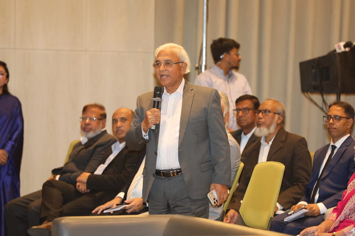 আজ বৃহস্পতিবার বিডার অনুষ্ঠানে বক্তব্য রাখছেন স্কয়ার ফার্মাসিউটিক্যালসের ব্যবস্থাপনা পরিচালক (এমডি) তপন চৌধুরী