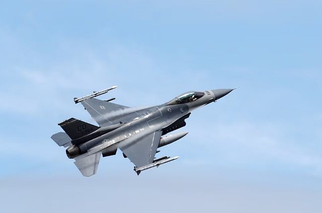 যুক্তরাষ্ট্রের এফ-১৬ যুদ্ধবিমান