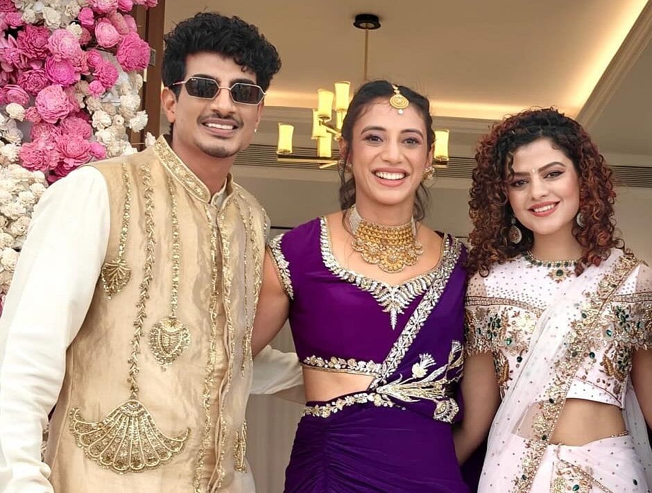 পলাশ ও স্মৃতির সঙ্গে পলক মুচ্ছল