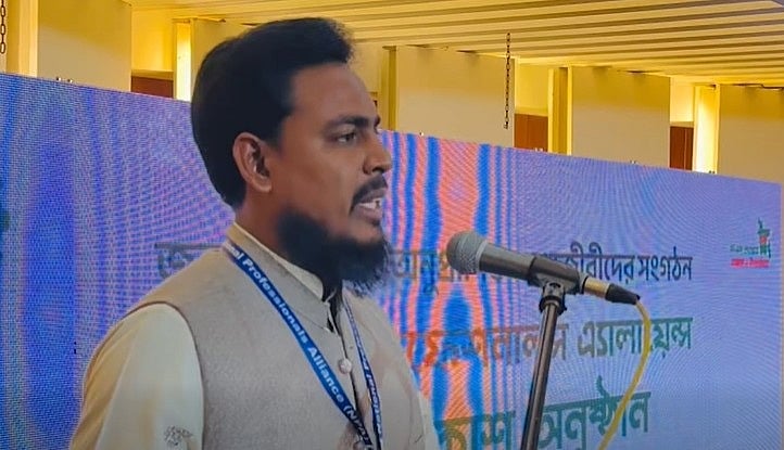 জাতীয় নাগরিক পার্টির (এনসিপি) সদস্যসচিব আখতার হোসেন। আজ শনিবার রাজধানীর বিশ্বসাহিত্য কেন্দ্রে ন্যাশনাল প্রফেশনালস অ্যালায়েন্সের (এনপিএ) আত্মপ্রকাশ অনুষ্ঠানে