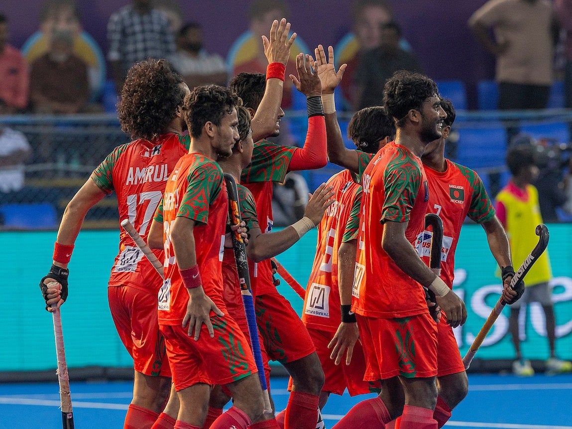 জুনিয়র হকি বিশ্বকাপে চ্যালেঞ্জার ট্রফি জিতেছে বাংলাদেশ