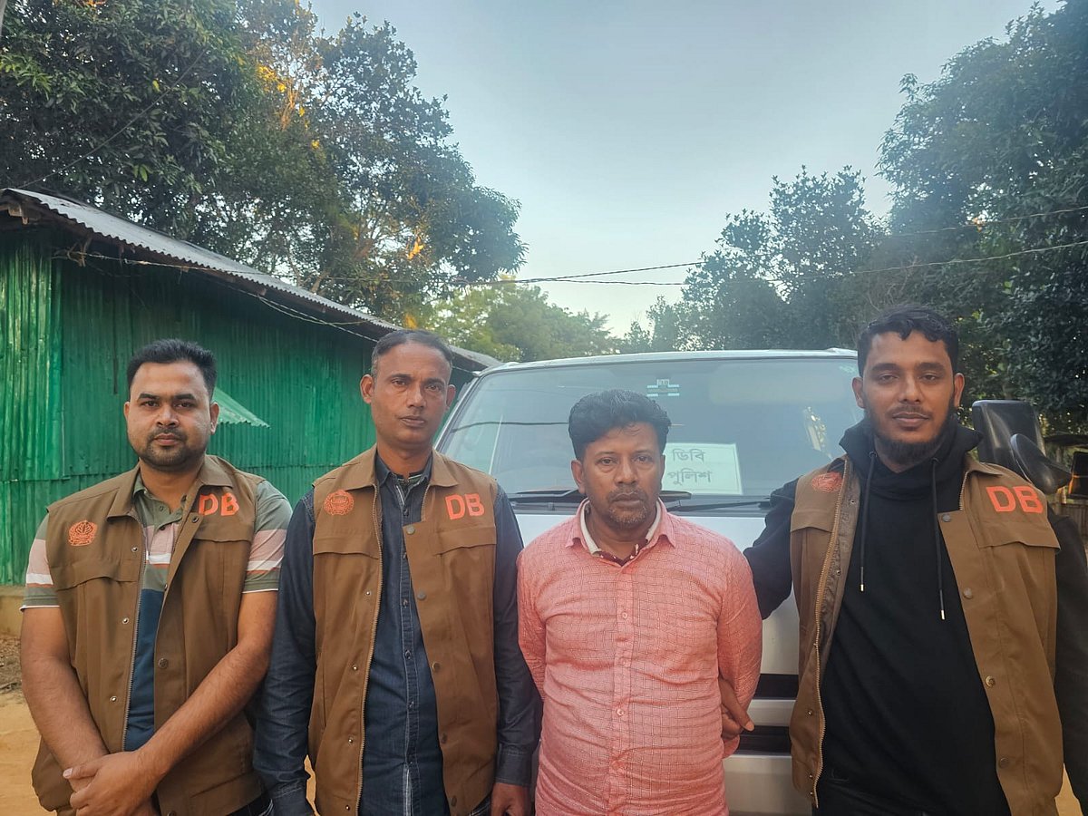 কারখানায় অস্ত্র তৈরির অভিযোগে গ্রেপ্তার ব্যবসায়ী নুর উদ্দিন