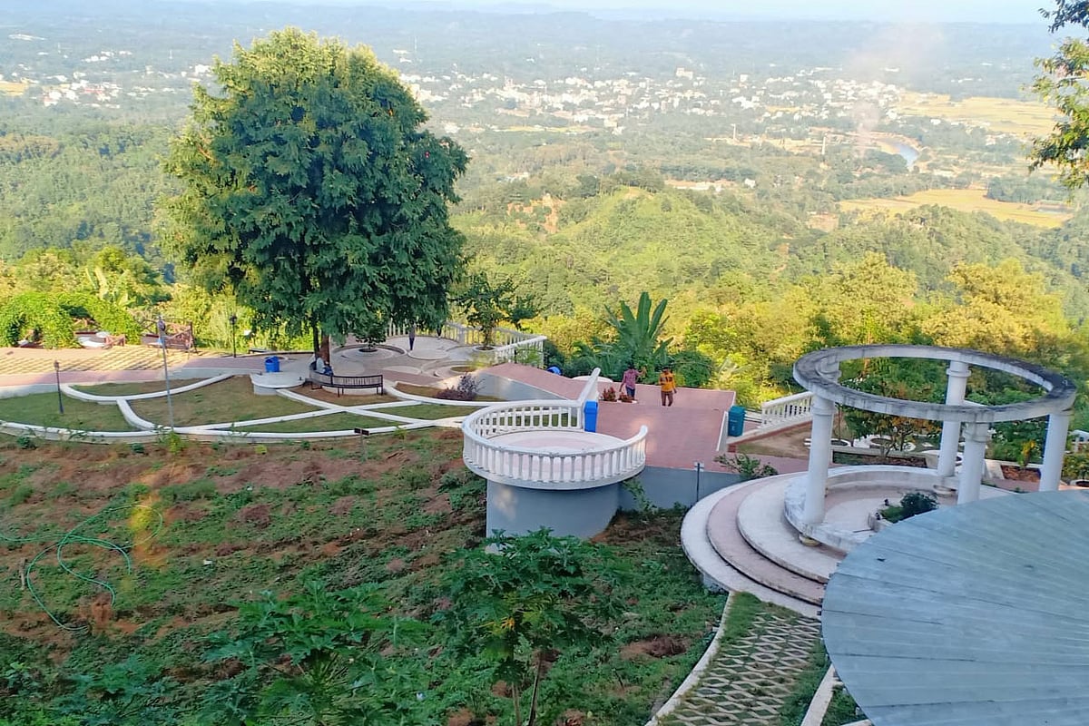 পর্যটনকেন্দ্র আলুটিলা থেকে খাগড়াছড়ি শহর