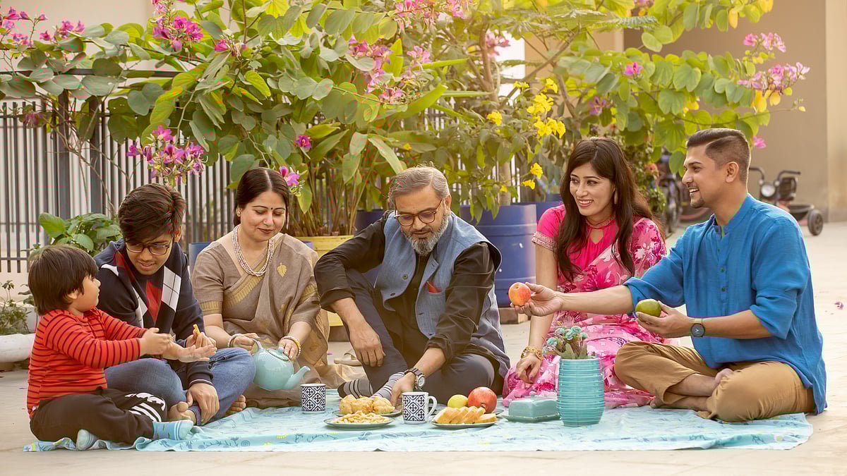 বাসার ছাদেই পারিবারিক পুনর্মিলনীর আয়োজন করতে পারেন এই সময়ে
