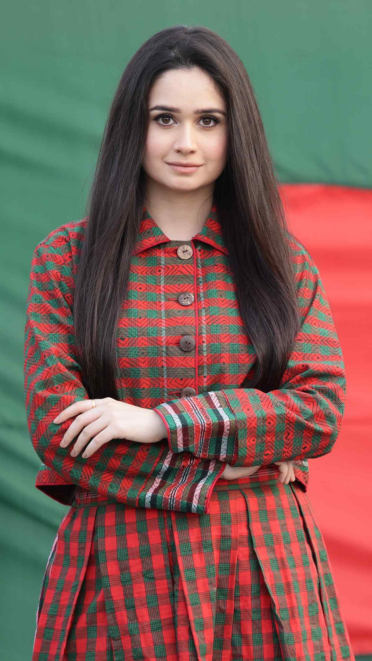 বিজয়ের দিনে পোশাকের রং–নকশা