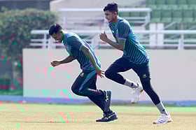 দেশের বাইরেই এখন আসল পরীক্ষা বাংলাদেশের পেসারদের