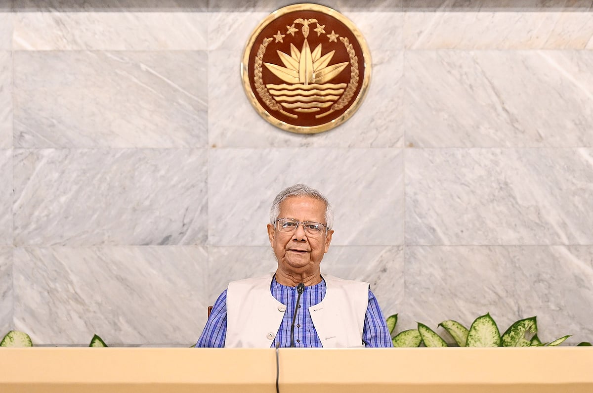 রাজধানীর তেজগাঁওয়ে প্রধান উপদেষ্টার কার্যালয়ে প্রধান উপদেষ্টা অধ্যাপক মুহাম্মদ ইউনূসের সভাপতিত্বে উপদেষ্টা পরিষদের বৈঠক অনুষ্ঠিত হয়। ১৮ ডিসেম্বর