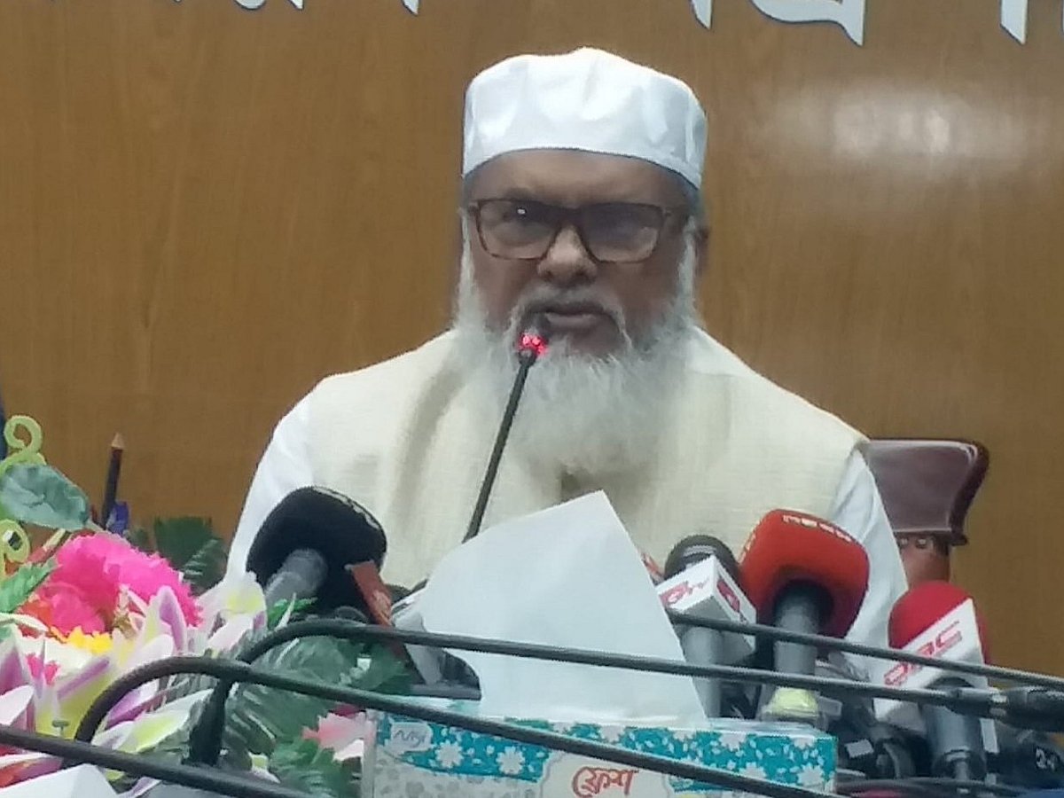 ধর্ম উপদেষ্টা আ ফ ম খালিদ হোসেন