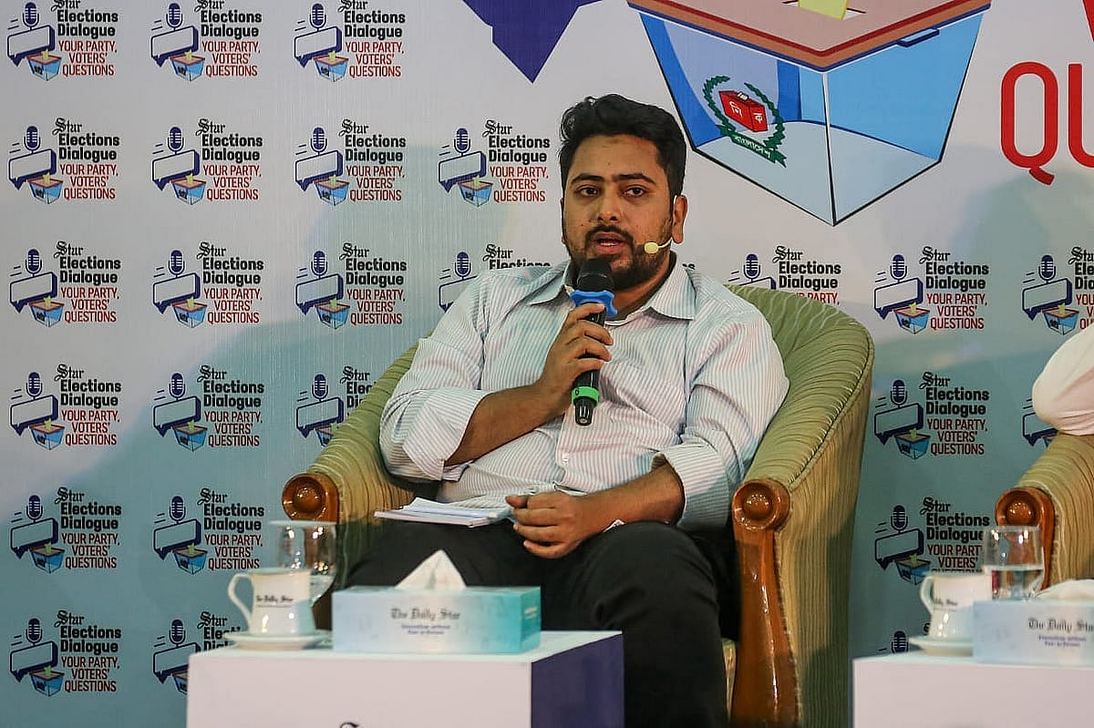 ‘ইলেকশনস ডায়ালগ: ইওর পার্টি ভোটার কোয়েশ্চেনস’ শীর্ষক সভায় জাতীয় নাগরিক পার্টির (এনসিপি) আহ্বায়ক নাহিদ ইসলাম। আজ মঙ্গলবার বিকেলে রাজধানীর শেরেবাংলা নগরের বাংলাদেশ-চীন মৈত্রী সম্মেলন কেন্দ্রে