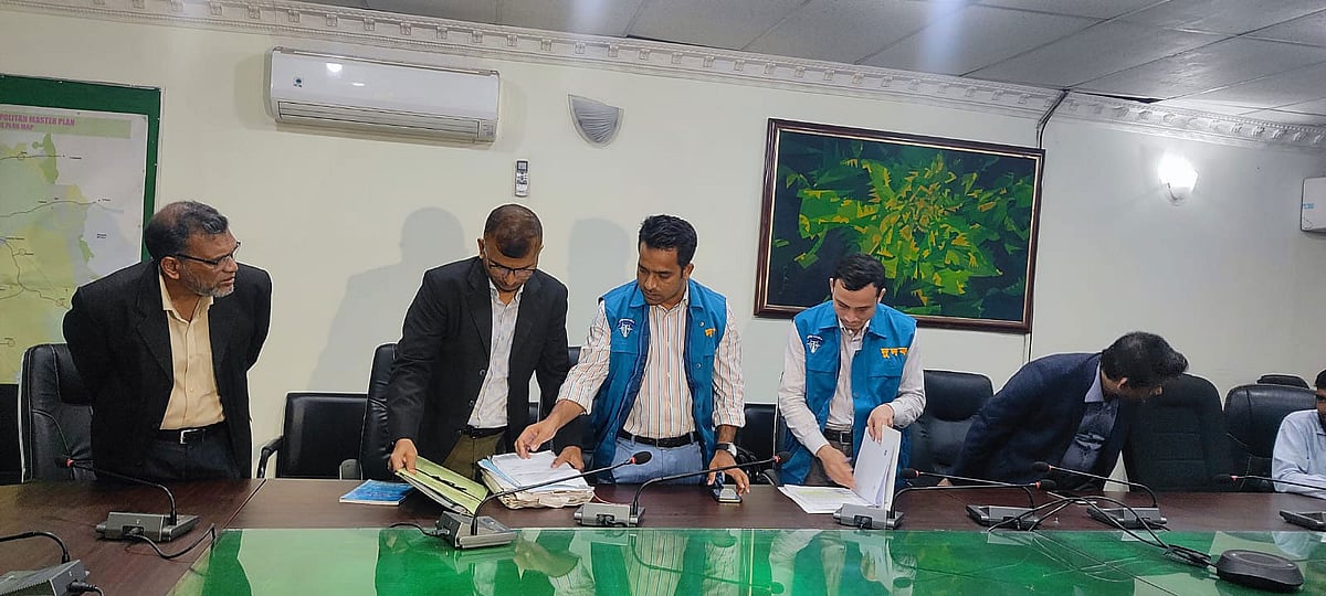 চট্টগ্রাম উন্নয়ন কর্তৃপক্ষের কার্যালয়ে অভিযান চালায় দুর্নীতি দমন কমিশনের একটি দল