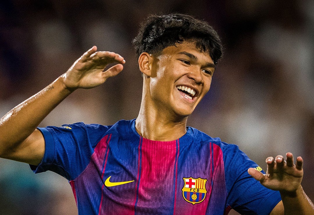 বার্সেলোনা কোচ হান্সি ফ্লিকের বেশ প্রিয়ভাজন হয়ে উঠেছেন ১৭ বছরের দ্রো ফার্নান্দেজ