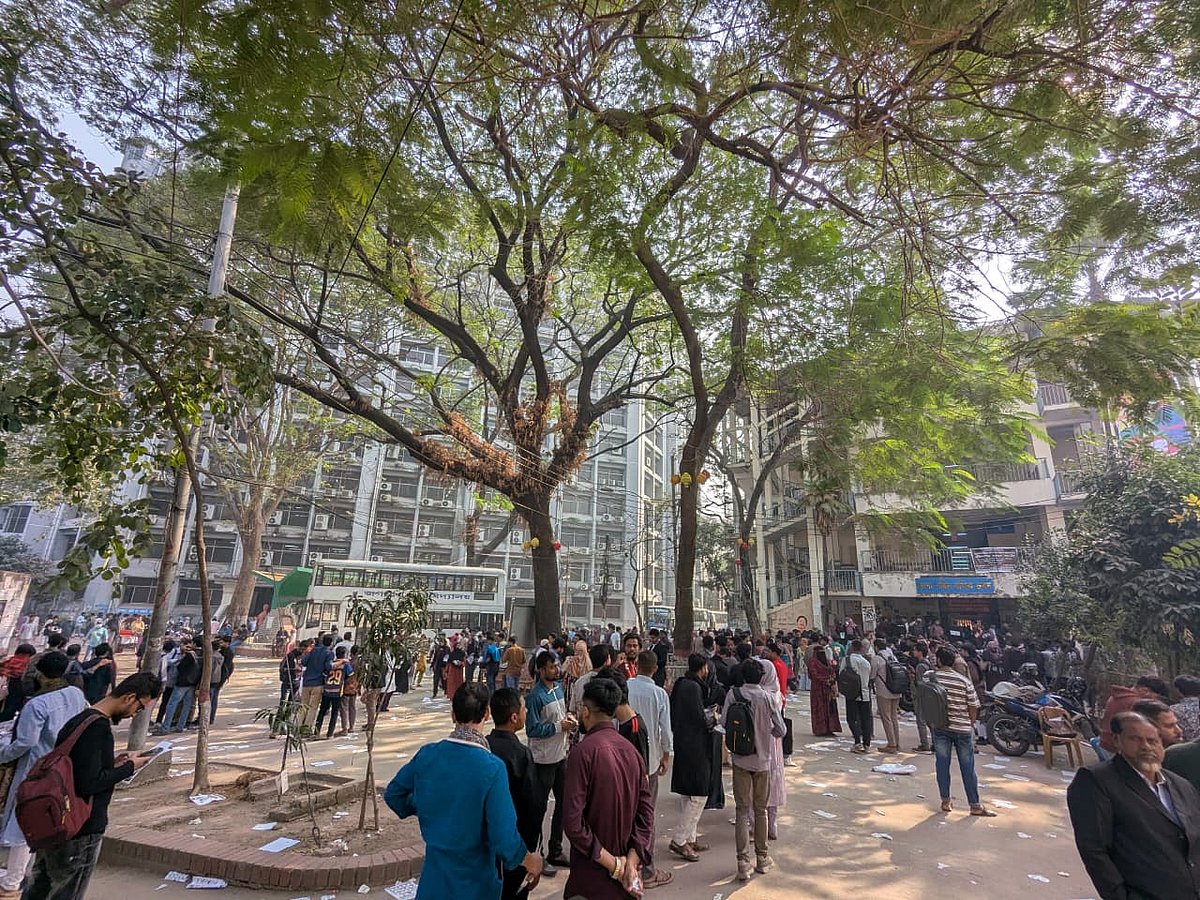 জকসু নির্বাচনকে কেন্দ্র করে পুরো জগন্নাথ বিশ্ববিদ্যালয়ের ক্যাম্পাস প্রচার-প্রচারণায় মুখর হয়ে উঠেছে