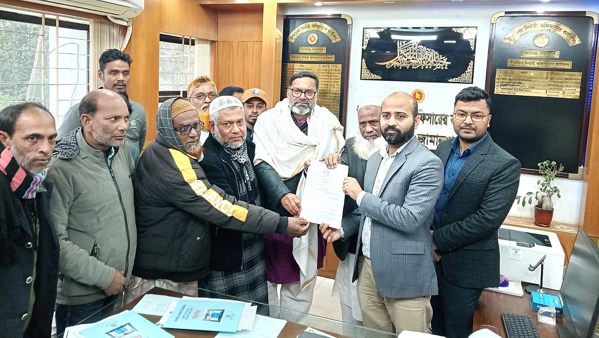 জামালপুর-৩ (মেলান্দহ-মাদারগঞ্জ) আসনের মনোনয়নবঞ্চিত বিএনপি নেতা মো. ফায়েজুল ইসলাম স্বতন্ত্র প্রার্থী হিসেবে মনোনয়ন নিয়েছেন। বুধবার দুপুরে মাদারগঞ্জ উপজেলা নির্বাহী কর্মকর্তার কার্যালয়ে