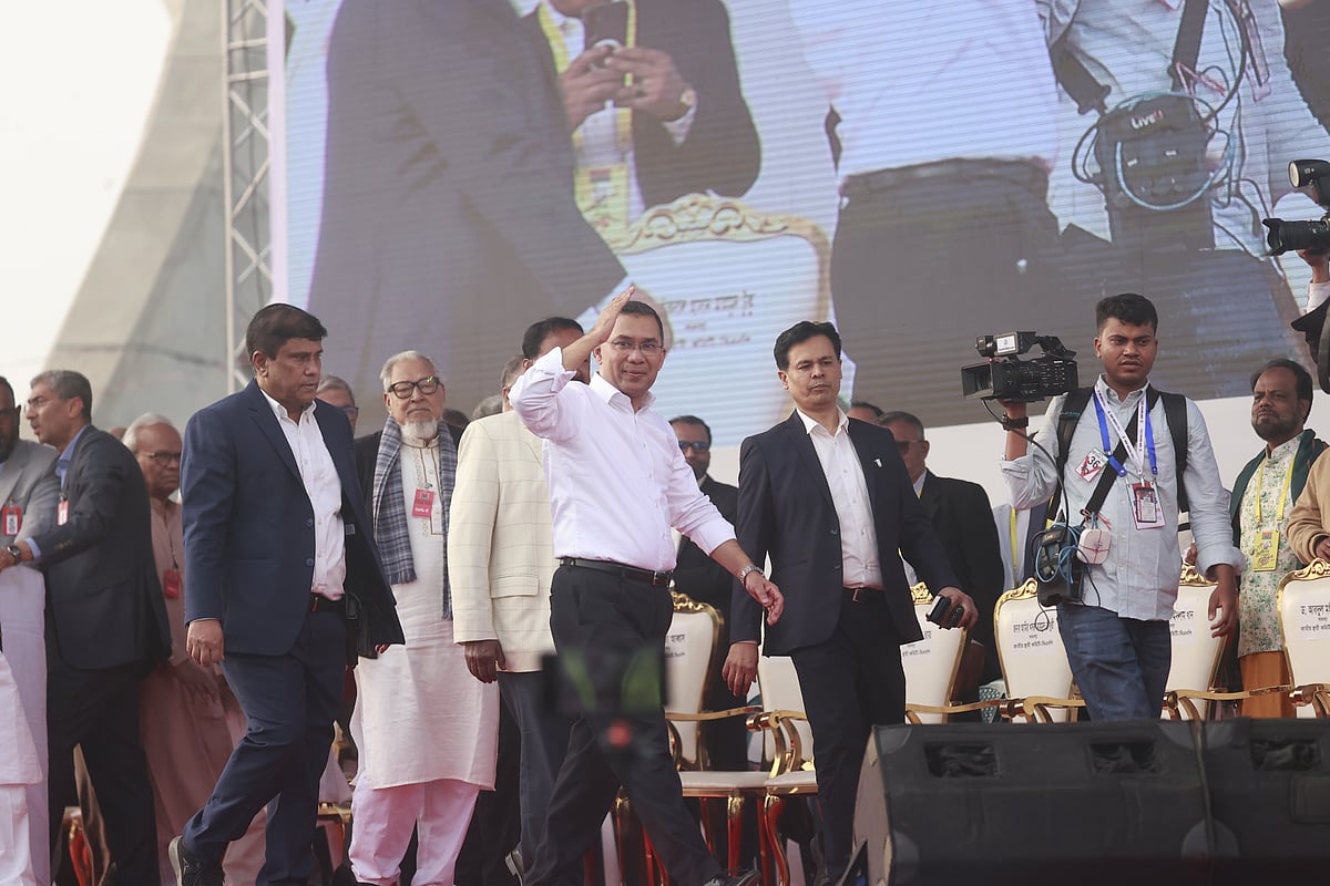 গণসংবর্ধনা মঞ্চে বিএনপির ভারপ্রাপ্ত চেয়ারম্যান তারেক রহমান