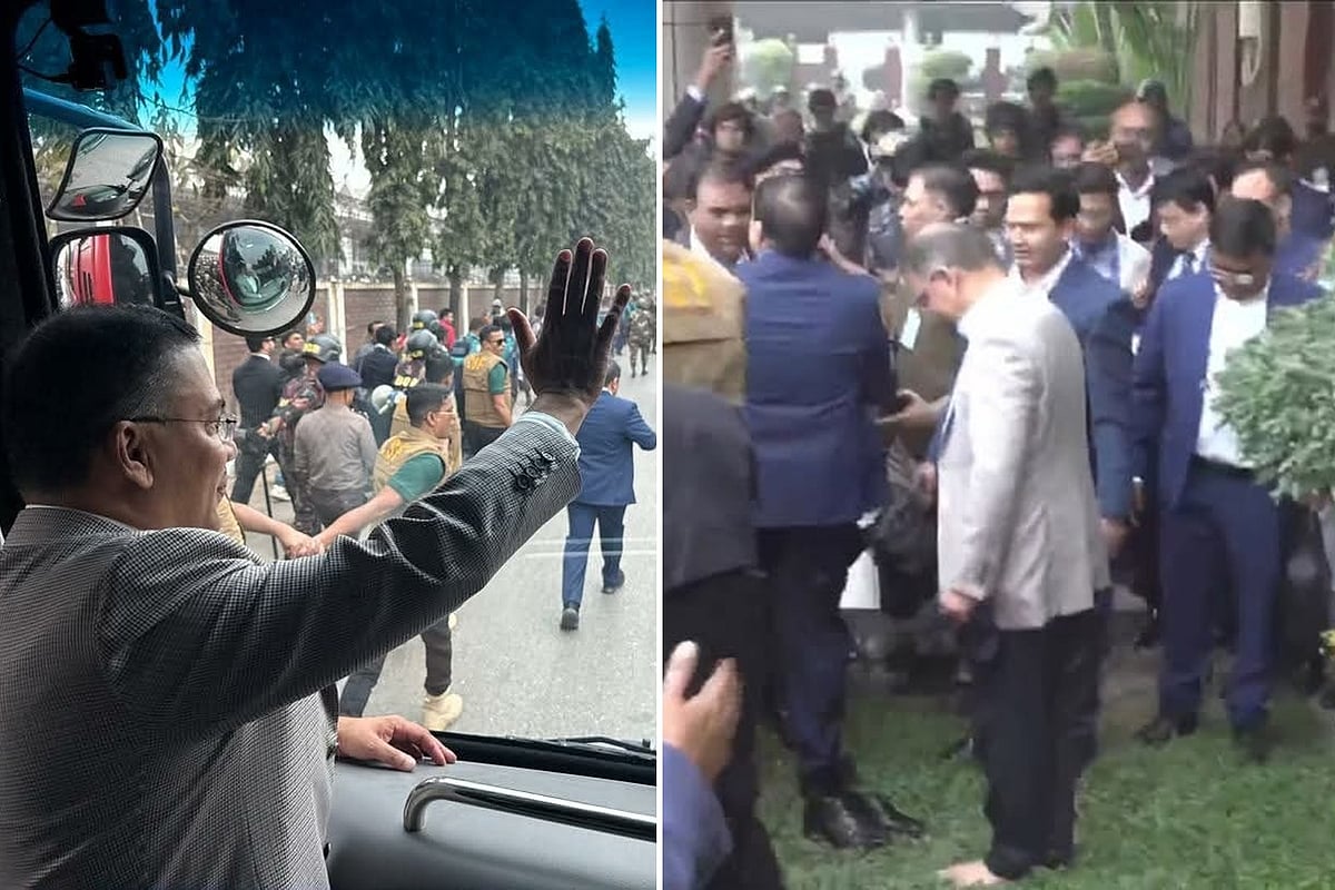 শাহজালাল আন্তর্জাতিক বিমানবন্দর থেকে পূর্বাচলে ৩০০ ফিটে সংবর্ধনাস্থলের দিকে রওনা হয়েছেন বিএনপির ভারপ্রাপ্ত চেয়ারপারসন তারেক রহমান। বাসের সামনে দাঁড়িয়ে তারেক রহমান নেতা কর্মীদের উদ্দেশে হাত নাড়েন