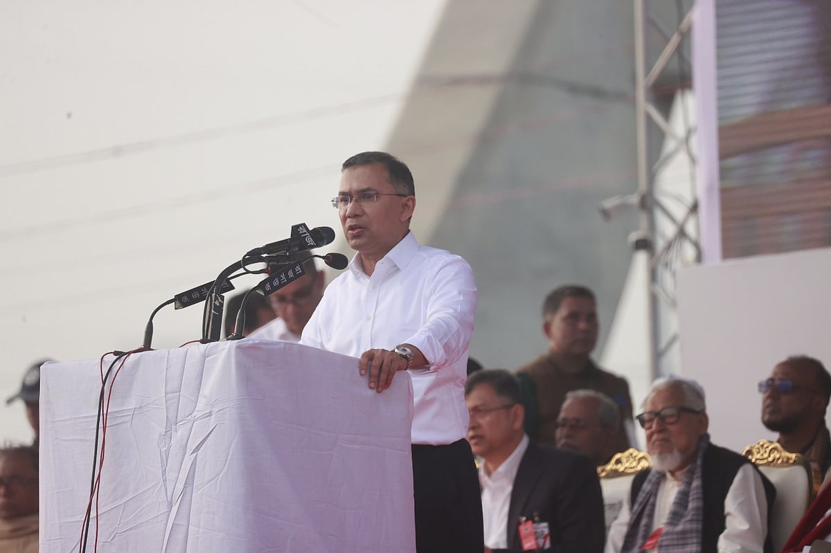 গণসংবর্ধনা মঞ্চে বক্তব্য দিচ্ছেন তারেক রহমান। ২৫ ডিসেম্বর