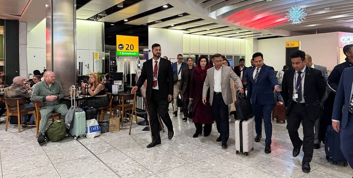 স্ত্রী-কন্যাকে নিয়ে লন্ডনের হিথরো বিমানবন্দরে তারেক রহমান