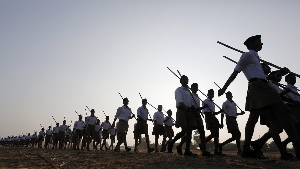 হিন্দু জাতীয়তাবাদী কট্টর সংগঠন রাষ্ট্রীয় স্বয়ংসেবক সংঘ (আরএসএস) এর সারা ভারতে ৮৩ হাজার শাখা রয়েছে। সংগঠনটি এখন ভারতে ক্ষমতার নিয়ন্ত্রক হয়ে উঠেছে
