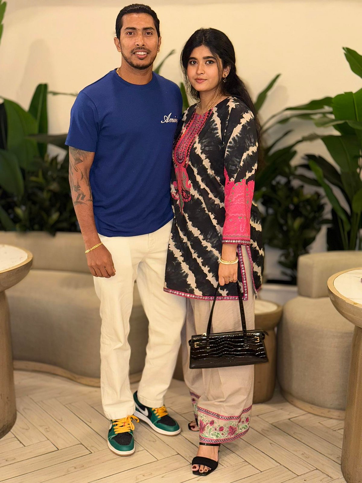 সৌম্য সরকার ও তাঁর স্ত্রী পূজা