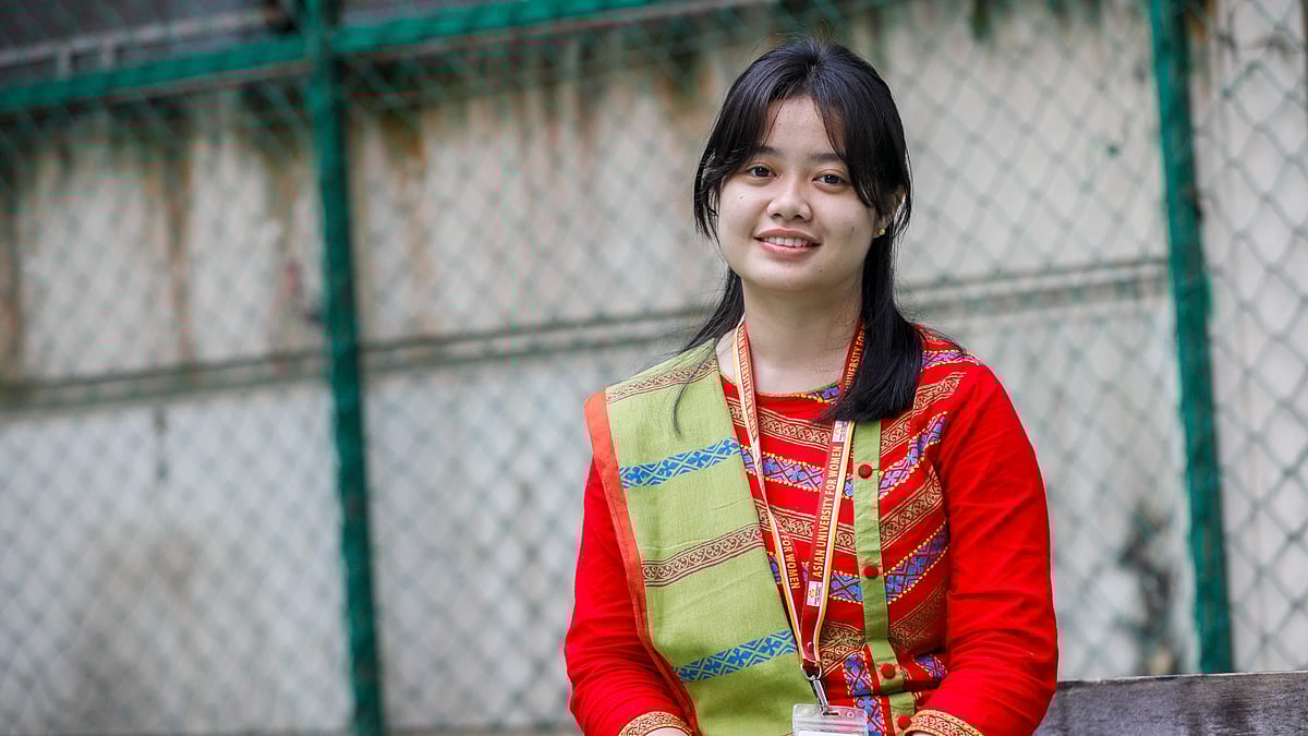 চট্টগ্রামের এশিয়ান ইউনিভার্সিটি ফর উইমেনে প্রি আন্ডারগ্র্যাড পর্যায়ে পড়ছেন সাইন্দাউ চৌধুরী