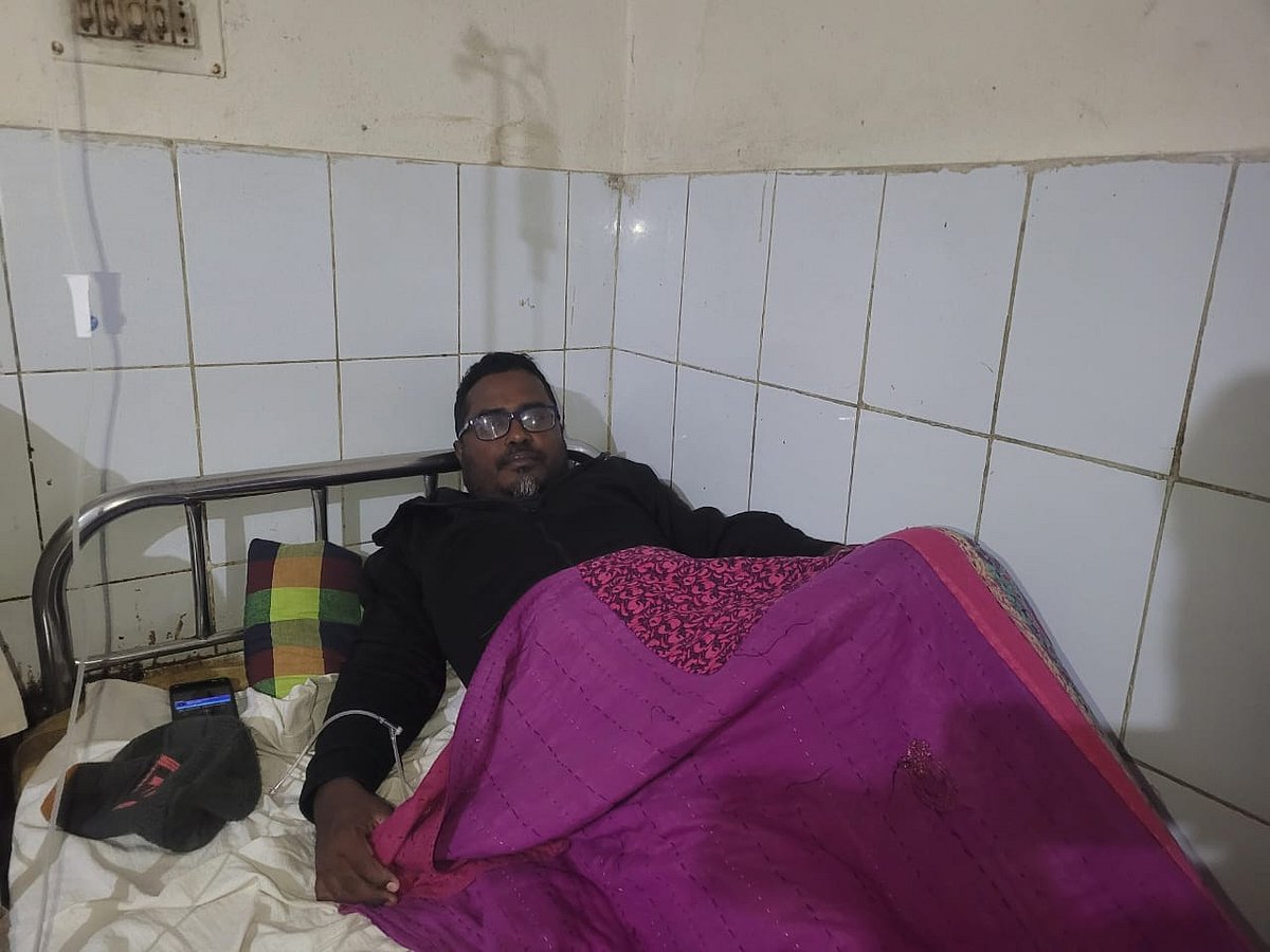 নেত্রকোনার মদন উপজেলা স্বাস্থ্য কমপ্লেক্সে ভর্তি সাংবাদিক মো. নিজাম উদ্দিন