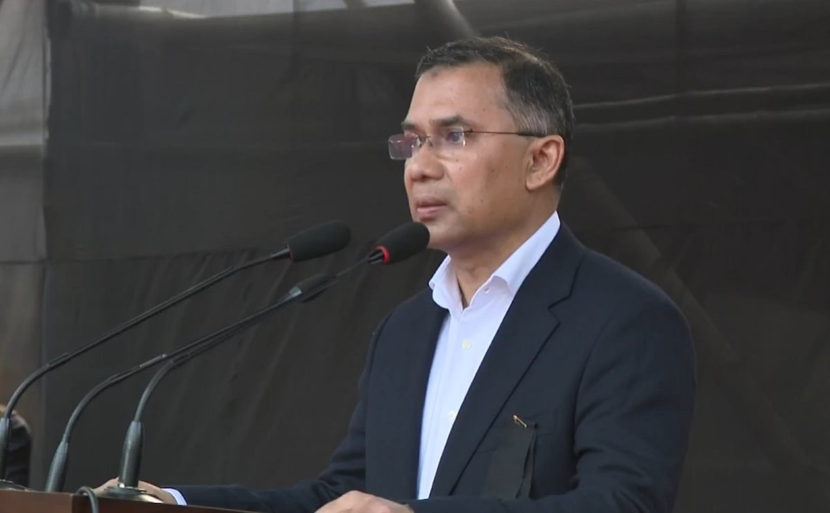 মা খালেদা জিয়ার জানাজার আগে কথা বলছেন তারেক রহমান