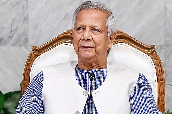 অন্তর্বর্তী সরকারের প্রধান উপদেষ্টা অধ্যাপক মুহাম্মদ ইউনূস