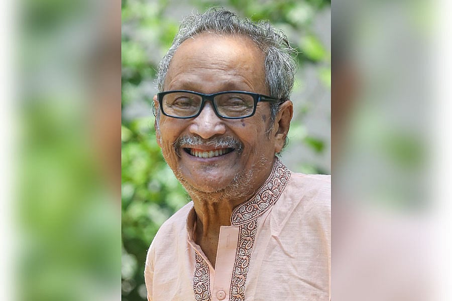 একুশে পদকপ্রাপ্ত ছড়াকার সুকুমার বড়ুয়া