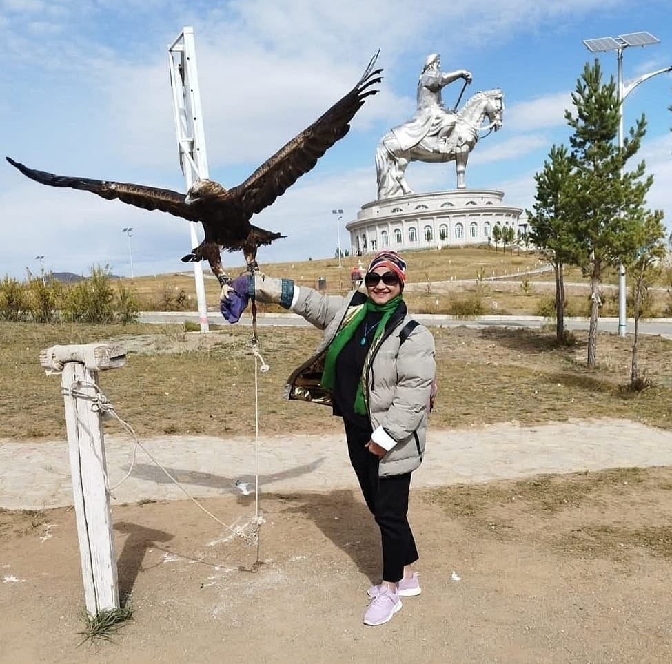 চেঙ্গিস খানের দেশ মঙ্গোলিয়ায় বেড়াতে গিয়েছিলেন সাবেক টেবিল টেনিস তারকা জোবেরা রহমান লিনু