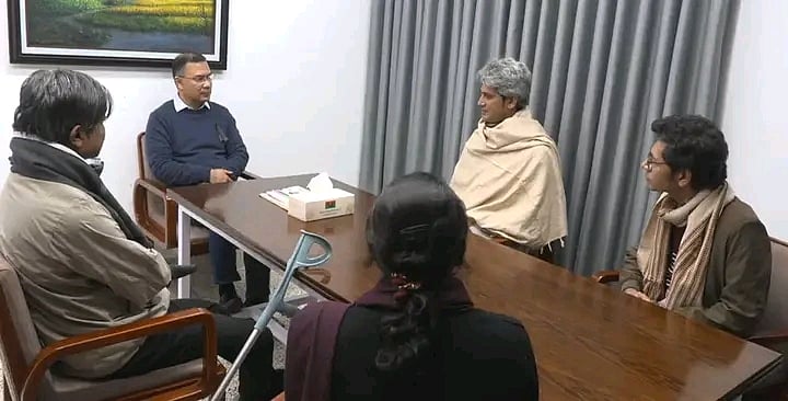 বিএনপির ভারপ্রাপ্ত চেয়ারম্যান তারেক রহমানের সঙ্গে সাক্ষাৎ করেছেন গণসংহতি আন্দোলনের নেতারা