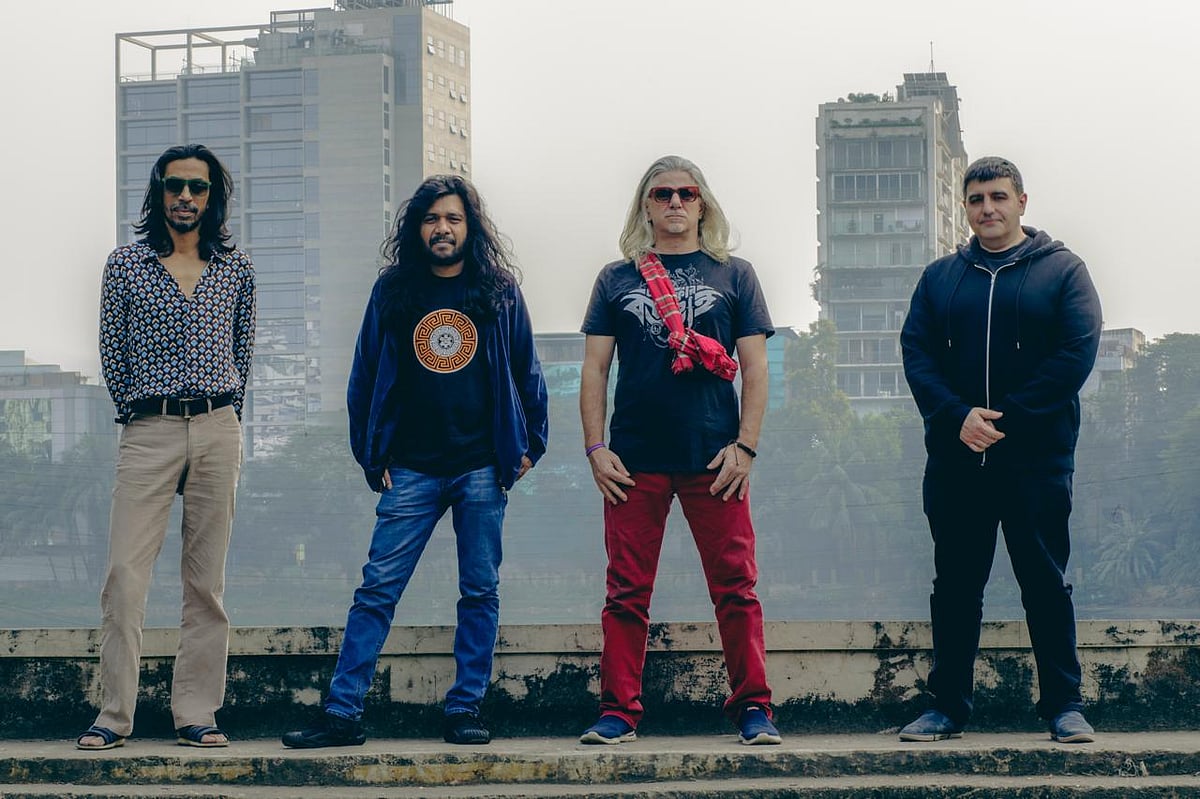 ‘সোনার বাংলা সার্কাস’ এর সদস্যরা