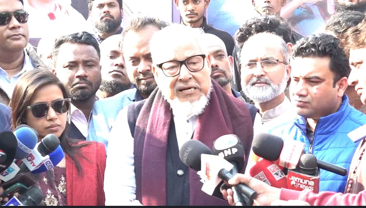 বিএনপির স্থায়ী কমিটির সদস্য নজরুল ইসলাম খান। আজ শুক্রবার বিকেলে শেরেবাংলা নগরে দলের প্রয়াত চেয়ারপারসন খালেদা জিয়ার ওপর আলোকচিত্র প্রদর্শনী শেষে