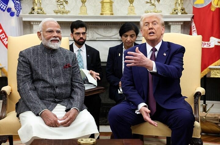 হোয়াইট হাউসে মার্কিন প্রেসিডেন্ট ডোনাল্ড ট্রাম্পের সঙ্গে ভারতের প্রধানমন্ত্রী নরেন্দ্র মোদি। ১৩ ফেব্রুয়ারি ২০২৫, ওয়াশিংটন ডিসি