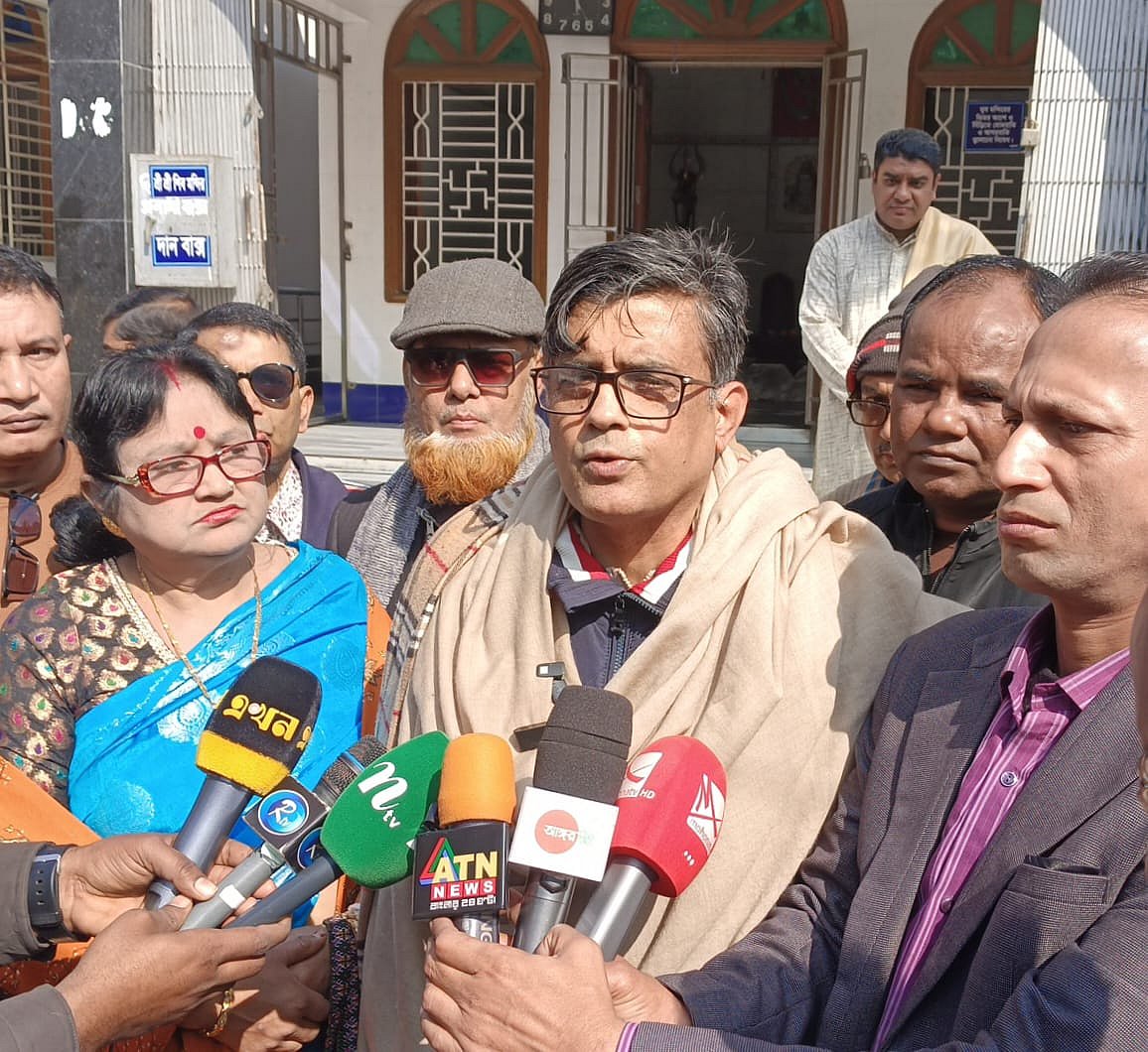 ময়মনসিংহে বিভিন্ন ধর্মীয় প্রতিষ্ঠান পরিদর্শন শেষে সাংবাদিকদের সঙ্গে কথা বলেন প্রেস সচিব মোহাম্মদ শফিকুল আলম। শুক্রবার সকালে