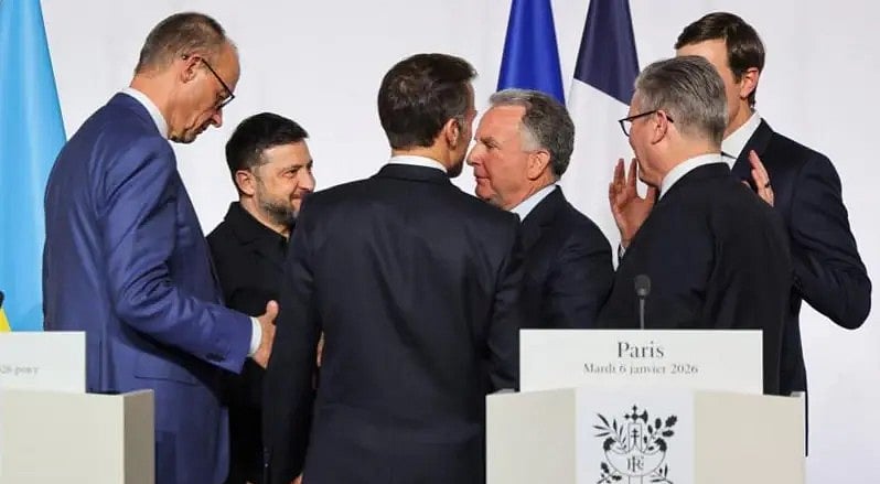 ইউক্রেনে সম্ভাব্য শান্তিচুক্তি নিয়ে কিয়েভের মিত্রদের বৈঠক। ফ্রান্সের রাজধানী প্যারিসে, ২ জানুয়ারি ২০২৬