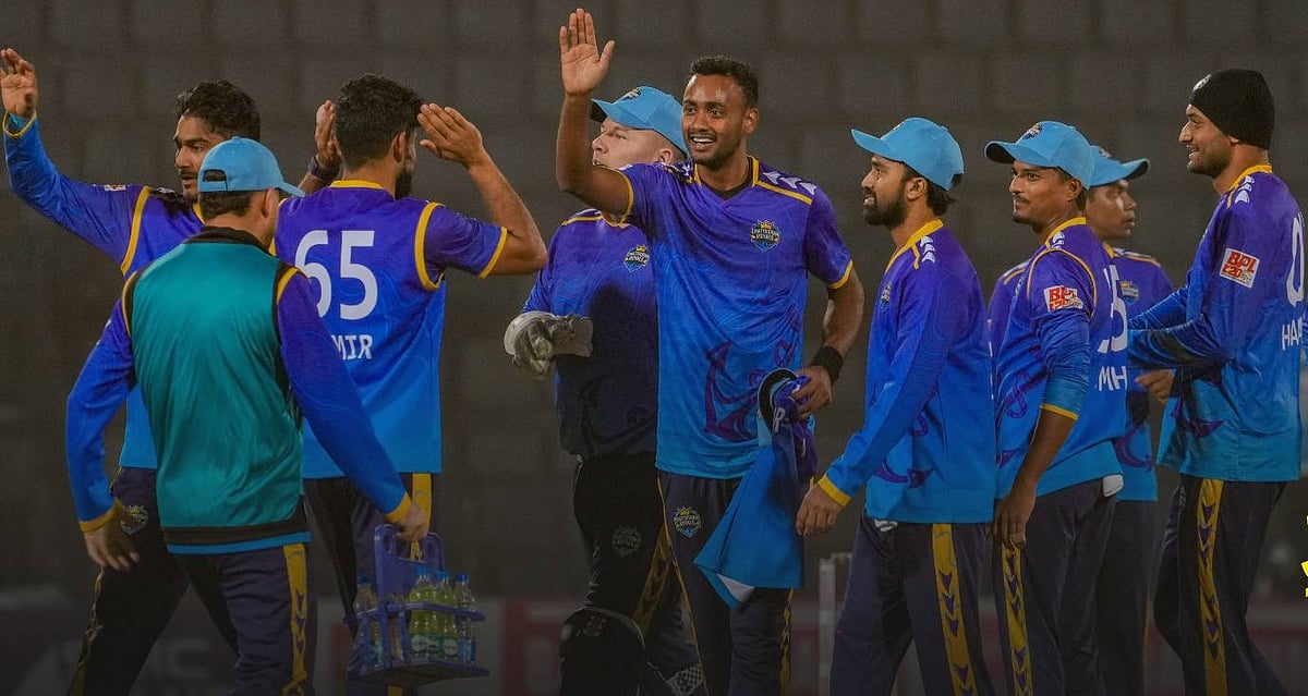 পয়েন্ট তালিকার শীর্ষে চট্টগ্রাম রয়্যালস