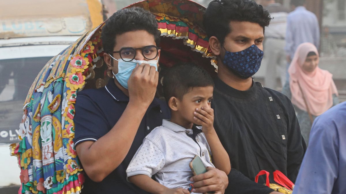 শৈশবেই নানা কেমিক্যালের সংস্পর্শ শিশুর দৈহিক ও মানসিক স্বাস্থ্যে দীর্ঘমেয়াদি ও স্থায়ী ক্ষতির কারণ হতে পারে