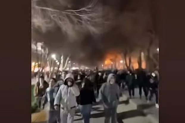 ইরানে বিক্ষোভ চলছে