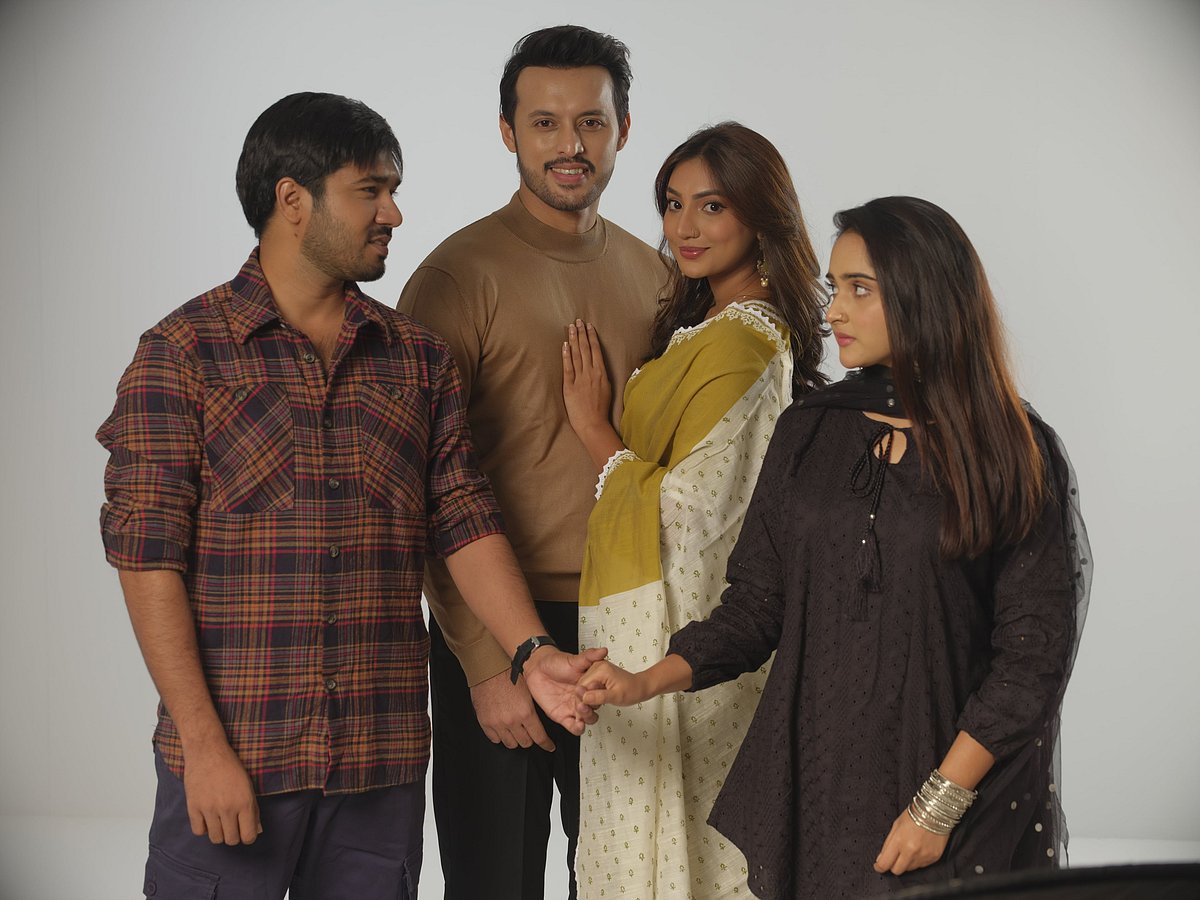 ‘এটা আমাদেরই গল্প’ নাটকে অভিনয় করেছেন খায়রুল বাসার, ইরফান সাজ্জাদ, সুনেরাহ্ বিনতে কামাল ও কেয়া পায়েল