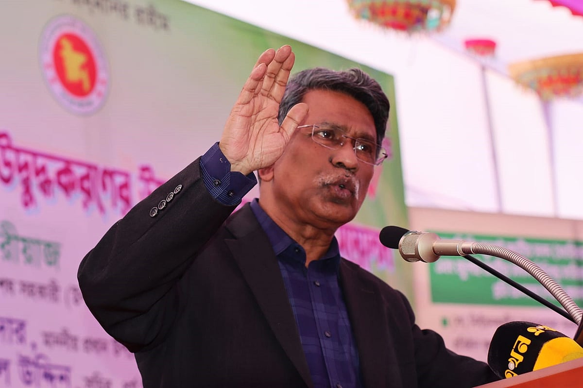 বরিশালে বিভাগীয় ইমাম সম্মেলনে প্রধান অতিথির বক্তব্য দেন প্রধান উপদেষ্টার বিশেষ সহকারী অধ্যাপক আলী রীয়াজ। আজ রোববার