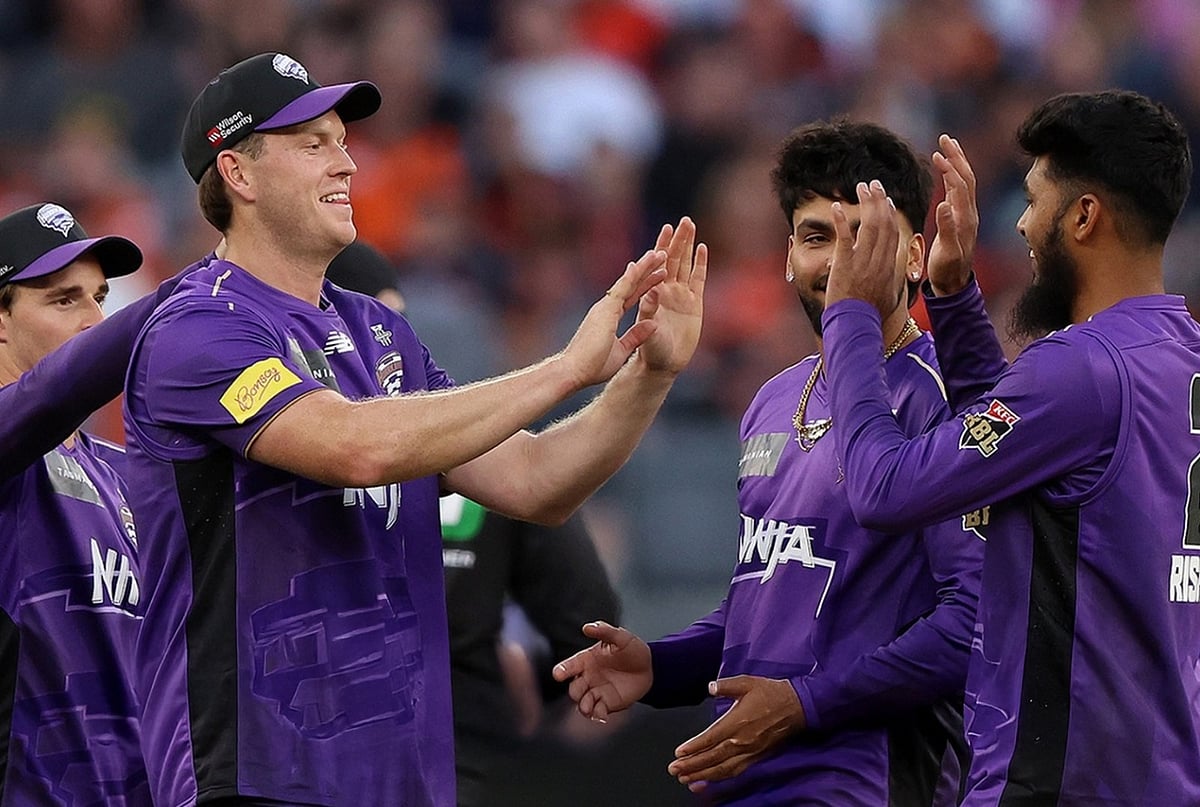 প্লে-অফে রিশাদরা