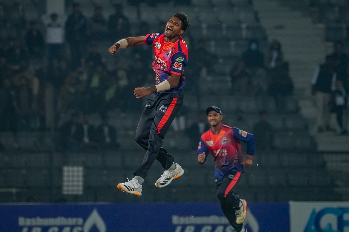 পয়েন্ট তালিকার শীর্ষে থেকে ঢাকায় আসছে রাজশাহী ওয়ারিয়র্স