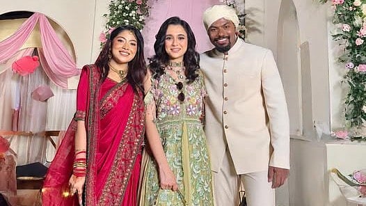 জেফার ও রাফসানের বিয়ের অনুষ্ঠানে সাবিলা নূর