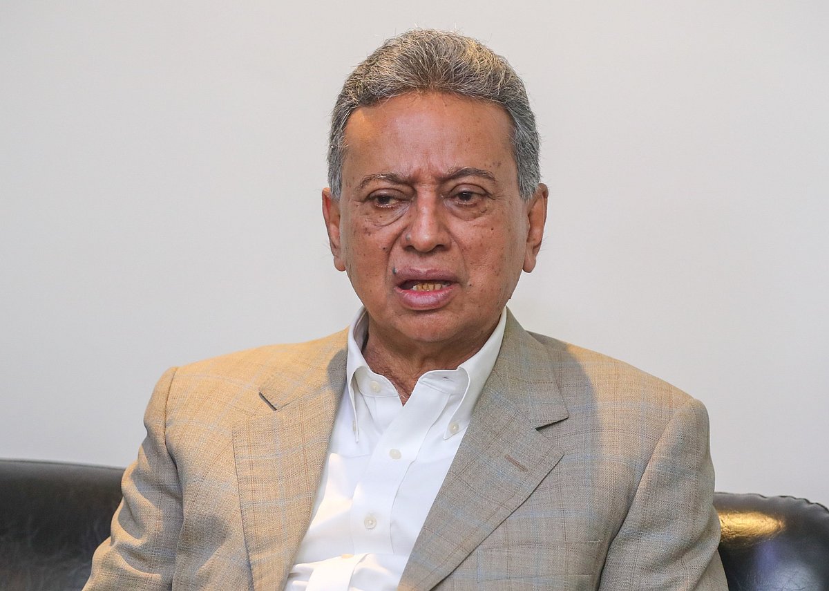 আমীর খসরু মাহমুদ চৌধুরী গত বৃহস্পতিবার প্রথম আলোর সঙ্গে কথা বলেন